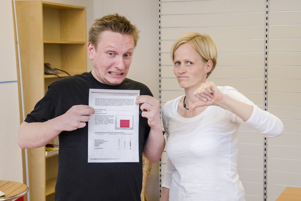 Das Ergebnis ist unbeeindruckend, daher geht der Blick auch verschämt Richtung Boden