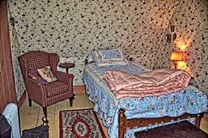 bedroom-427634_1280
