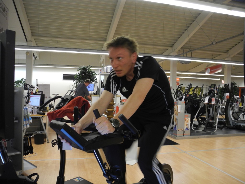 Notizen Verschwitzen beim Kettler World Tours Online Rennen